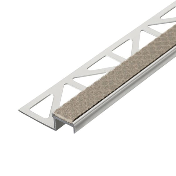 Treppenprofil aus Aluminium mit Antirutschbeschichtung sand