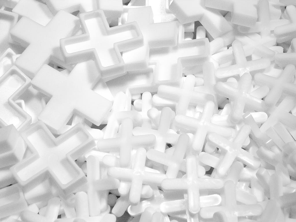 Fugenkreuze weiß PVC X-Form kaufen | AllesZumFliesen.de